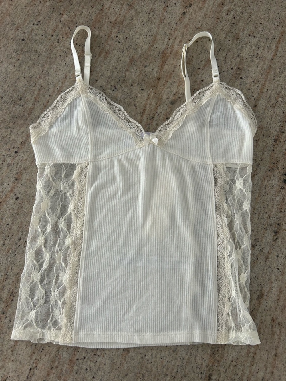 Urban Outfitters Ivory Lace-Trim Ribbed Camisole Medium